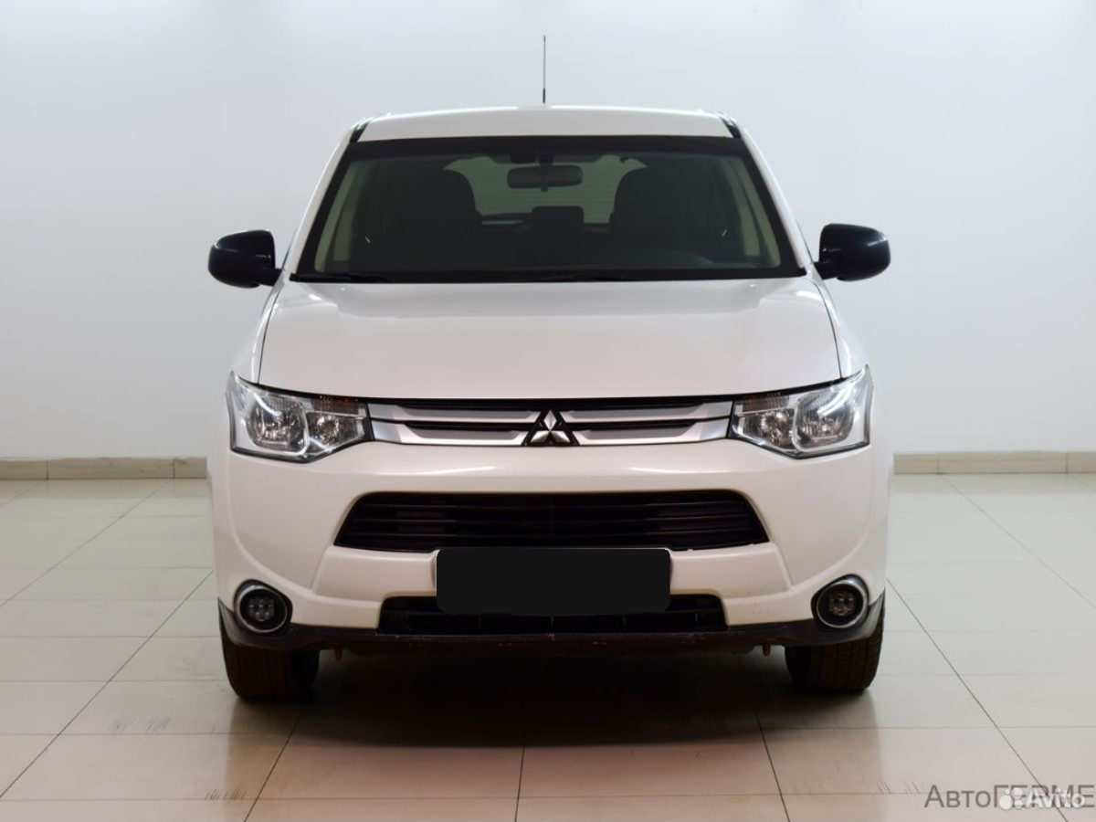 Mitsubishi Outlander, 2014
